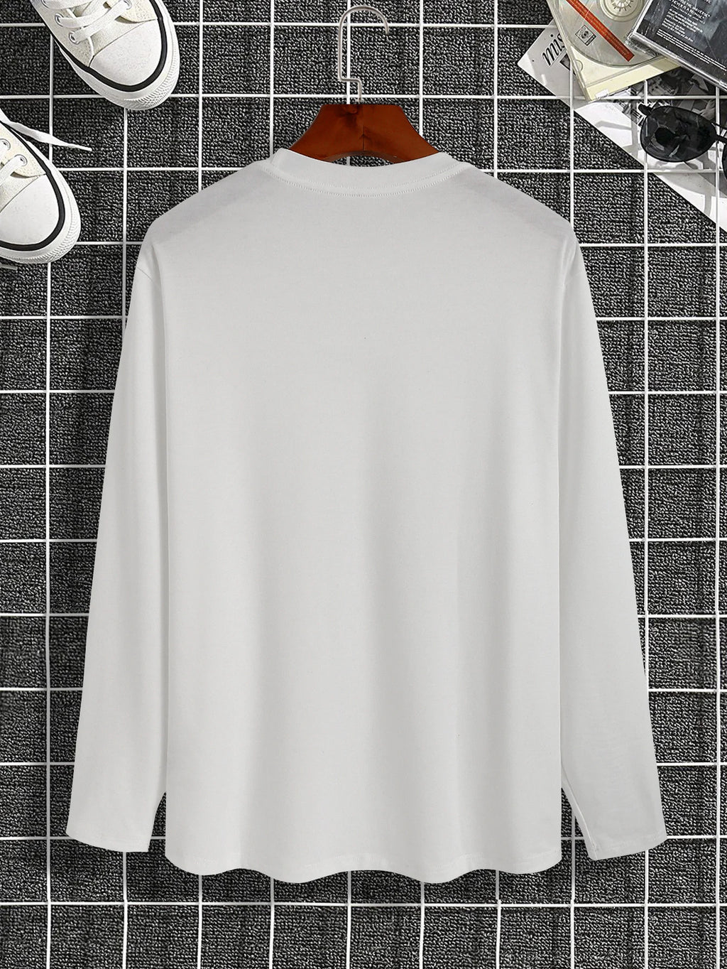 Men's American-Style Letter Print Round-Neck Long-Sleeve T-Shirt: Comfortable, Casual, Versatile, and Trendy Top