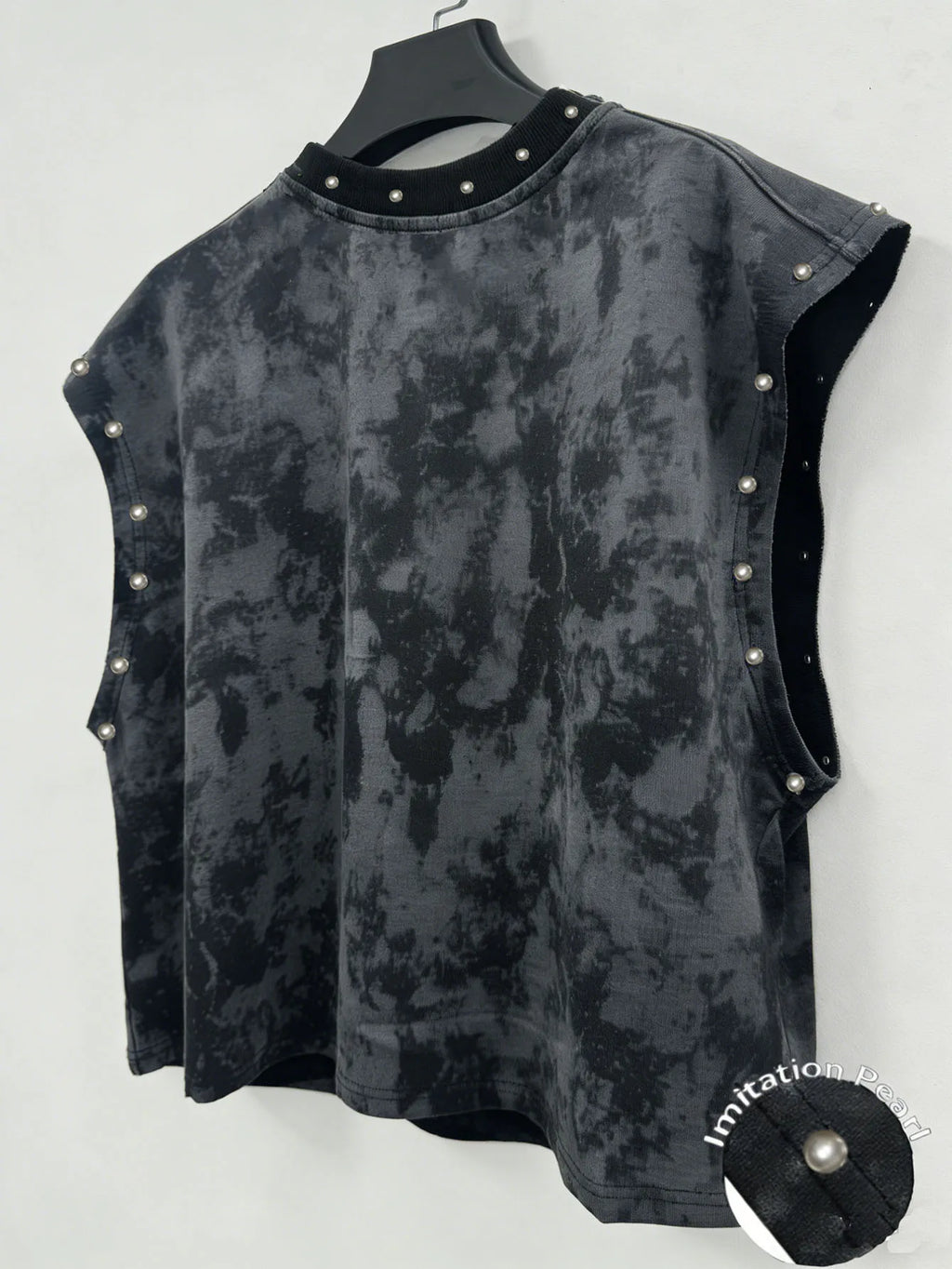 Unisex Tie-Dye Sleeveless Tank Top – New York Brooklyn Letter Print & Faux Pearl Detail (American Retro Cropped Style) tank top