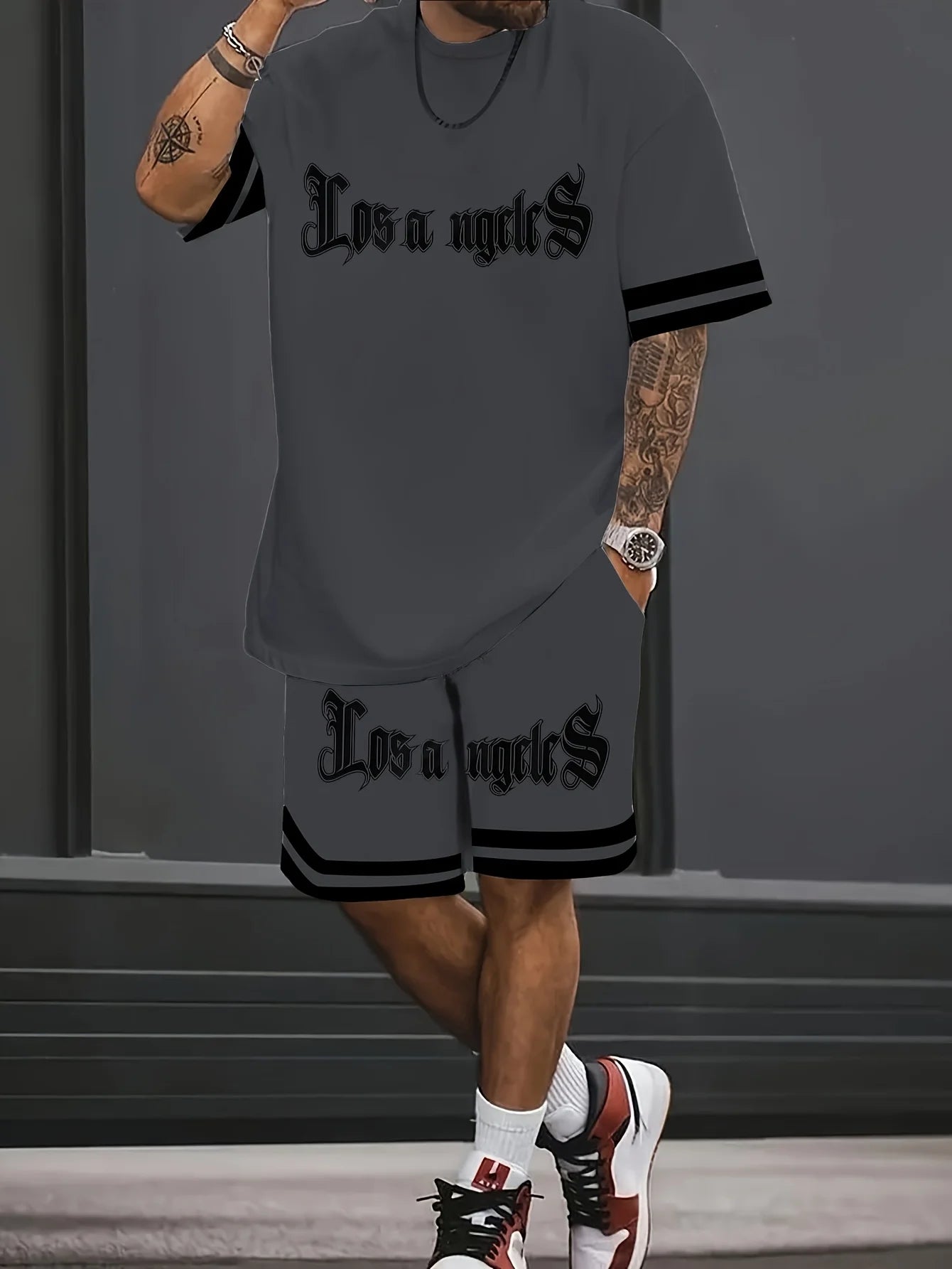 A new 3D letter-printed street fashion casual simple soft comfortable breathable and lightweight men's suit for summer 2025