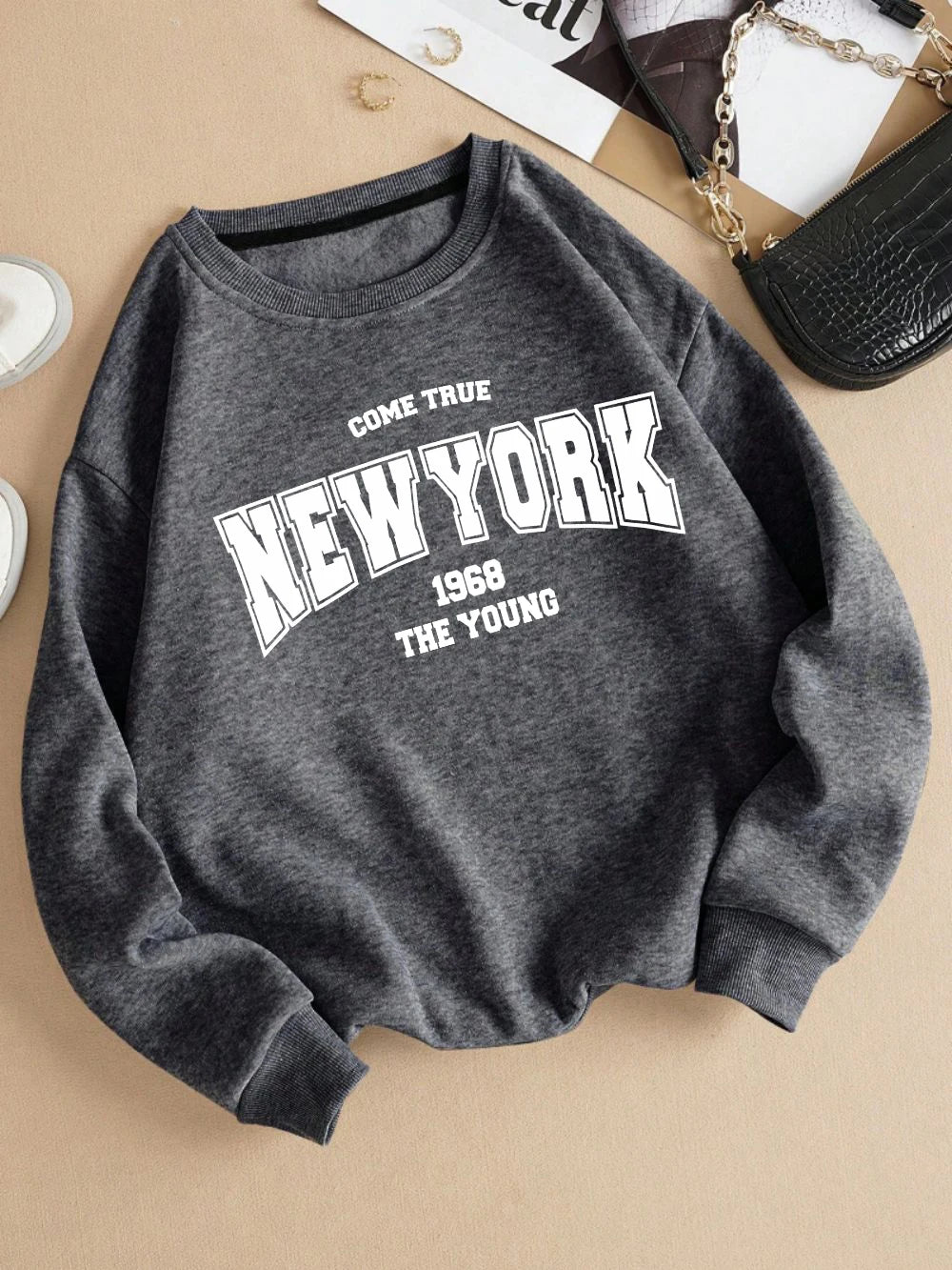 New York 1968 Women Sweatshirt Black Letter Print Sporty Hoodie Winter Casual Fleece Pullover Crewneck Red Hoody Street Clothing