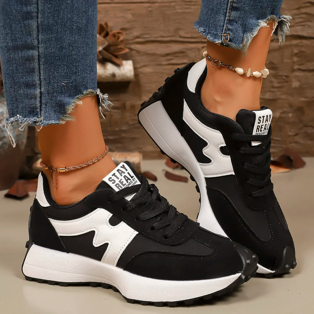 Designer Women Sneakers Thick Bottom Casual Fashionable Sport Shoes Women Lightweight Running Shoes Comfortable Sneakers Women