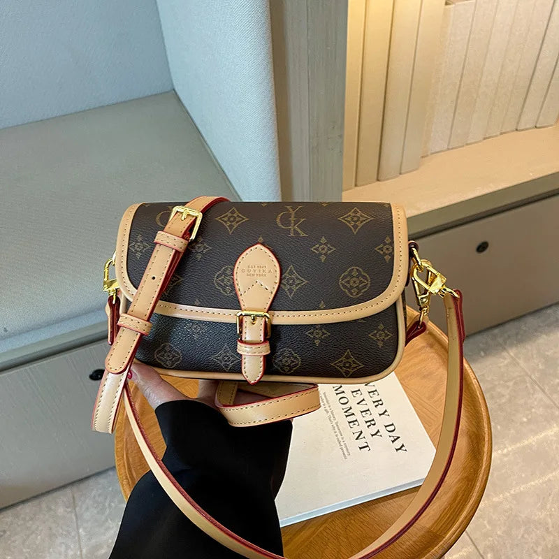Trendy Floral Print Small Square Bag for Women Lightweight Luxury Versatile Single Shoulder Crossbody Bag Casual Saddle Bag
